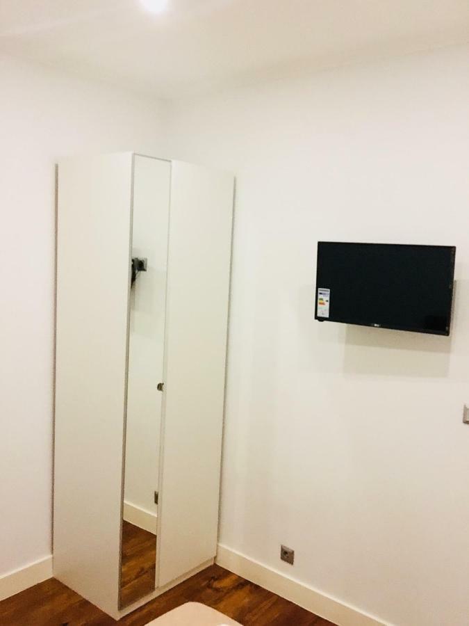 Rua Luciano Cordeiro Bhuiyan Family Host Daire Lisboa Dış mekan fotoğraf